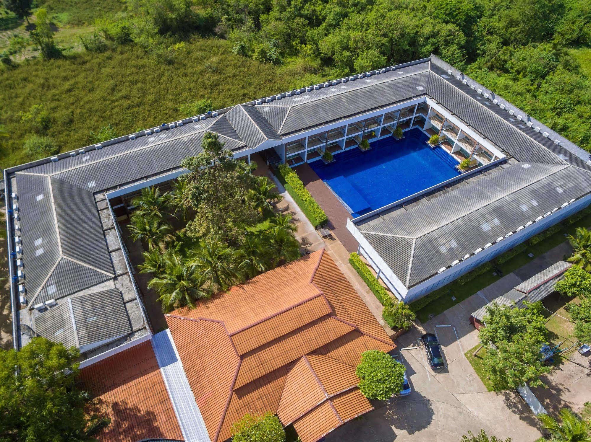Vana Wellness Resort Nong Khai Bagian luar foto